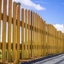 Fence cleaning