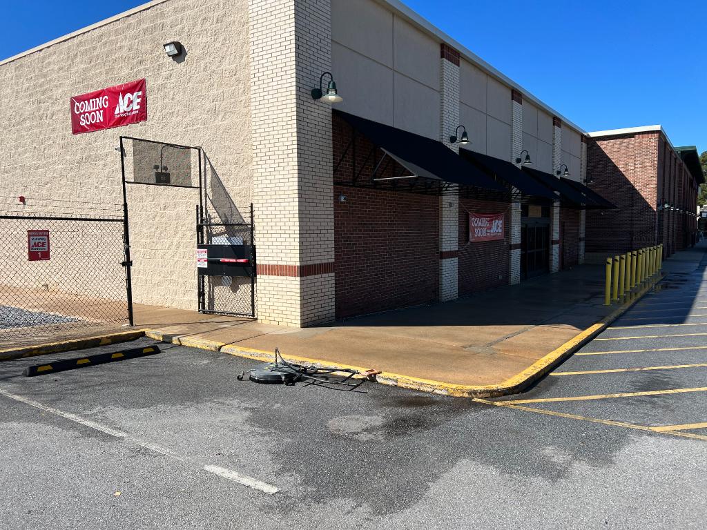 Commercial Sidewalk Cleaning in Gastonia, NC